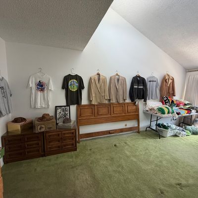 Sale Photo Thumbnail #306