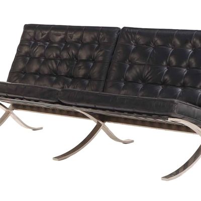 A BARCELONA STYLE LEATHER TWO SEAT BENCH C 1975. INSPIRED BY LUDWIG MIES VAN DER ROHE'S 1929
