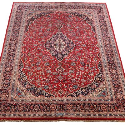 SEMI ANTIQUE PERSIAN MASHAD RUG 9'10"X13', SIGNED.