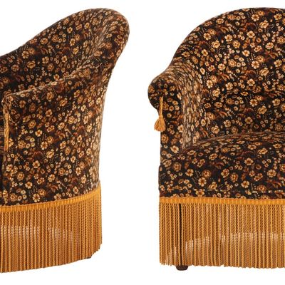 PAIR OF NAPOLEON III STYLE UPHOLSTERED LOUNGE CHAIRS C 1920.