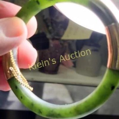 nephrite jade hinged bangle bracelet jadeite