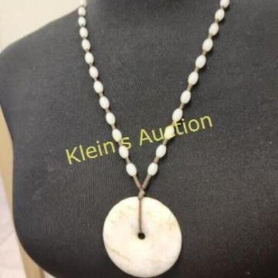 Jade pendant necklace w/off white & white stone