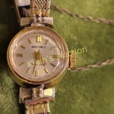 vtg seiko diashock ladies wind up watch working!