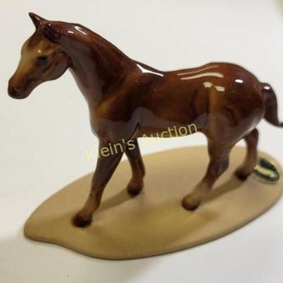 hagen-renaker vintage porcelain? horse on base LE