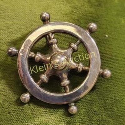 vtg ships well sailor brooch or pendant