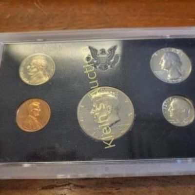 1972 us proof set coins  orig package