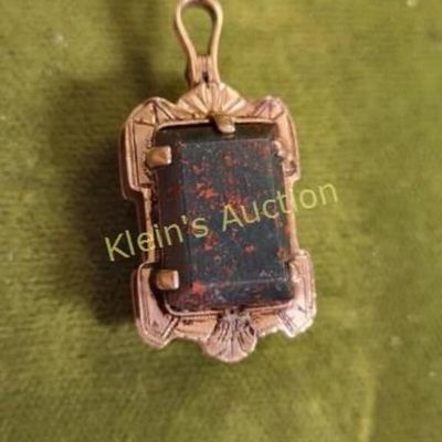 rare Victorian pendant locket w/bloodstone 14K