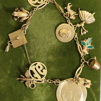 Sale Photo Thumbnail #14: vtg 14K solid gold charm bracelet dancer, 16, 18++