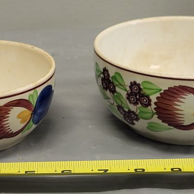 Sale Photo Thumbnail #42: antique villeroy & boch stick spatterware bowls va