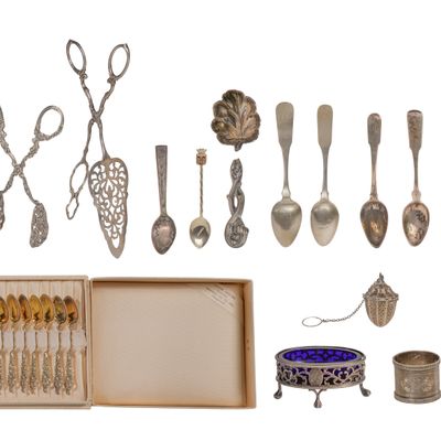 Sale Photo Thumbnail #523: Sterling Silver and European Silver (830, 800) Object Assortment