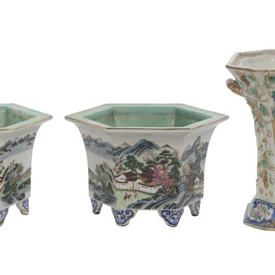 Sale Photo Thumbnail #309: Chinese Export Cache Pot Assortment