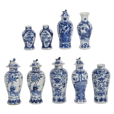 Sale Photo Thumbnail #301: Chinese Porcelain Assortment