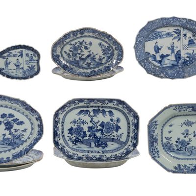 Sale Photo Thumbnail #311: Chinese Export Blue and White Porcelain Assortment