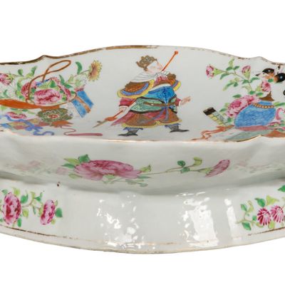 Sale Photo Thumbnail #317: Chinese Export Porcelain Platter