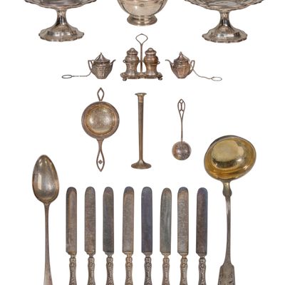 Sale Photo Thumbnail #556: Sterling Silver and European Silver (800) Object Assortment