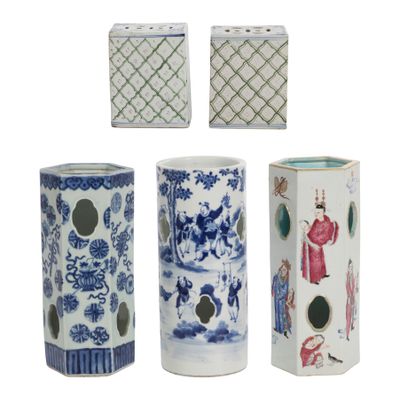 Sale Photo Thumbnail #304: Chinese Porcelain Assortment