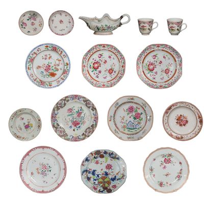 Sale Photo Thumbnail #294: Chinese Export Porcelain Assortment