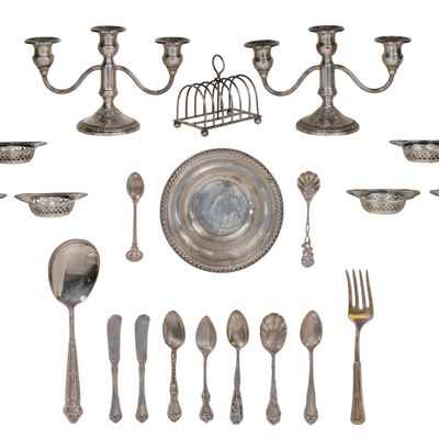 Sale Photo Thumbnail #557: Sterling Silver Object Assortment
