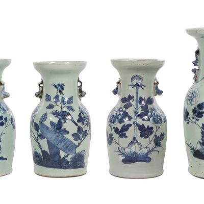 Sale Photo Thumbnail #324: Chinese Blue and White Porcelain Vases