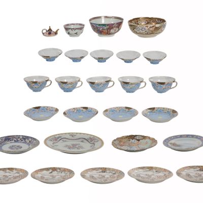 Sale Photo Thumbnail #308: Japanese Porcelain Assortment