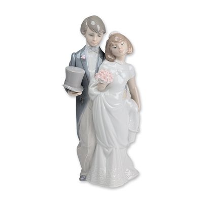 Lladro Glazed Porcelain Figurine, Wedding Bells 01006164