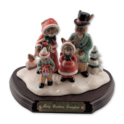 Royal Doulton LE Merry Christmas Bunnykins Porcelain Tableau DB194 with Base