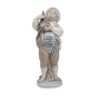 Lladro Porcelain Figurine, A Toast by Sancho 01005165