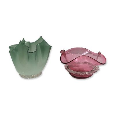 Pair of American Art Glass Bowls