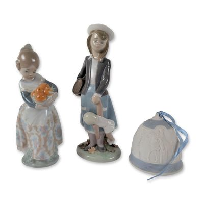 3pc Lladro Porcelain Figurines and Bell, Girl from Valencia, Autumn & Christmas Bell 1990.