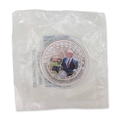 Donald Trump US Commemorative Silver Plated Colorized Coin