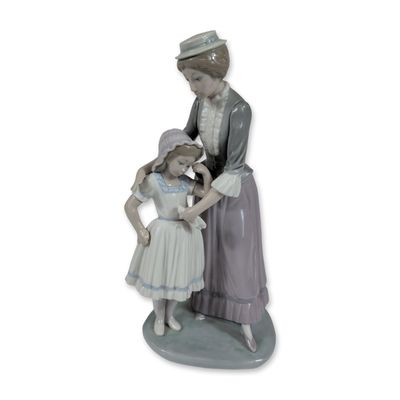 Lladro Solace Porcelain Figurine Number 5142