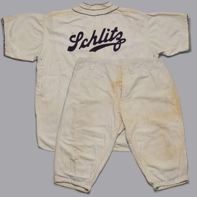 Sale Photo Thumbnail #494: Schlitz Baaseball Team 1940s Uniform Short and Pants