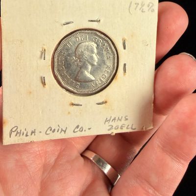 Canada 1960 5 Cents Nickel Dodecagonal and Round Rim Variety