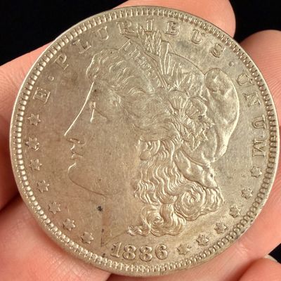 1886-O US Morgan Silver Dollar