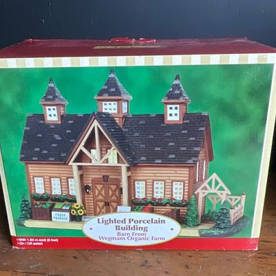 Sale Photo Thumbnail #192: Lemax Wegmans Organic Farm Barn Lighted Building 45793