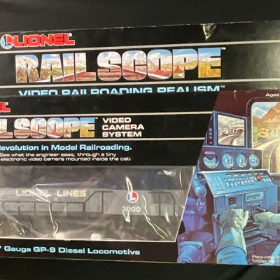 Sale Photo Thumbnail #59: Lionel RailScope Video Camera System O Gauge GP-9 Diesel Locomotive 6-33000