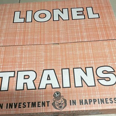 Sale Photo Thumbnail #69: Lionel Classics No. 2507W New Haven Diesel Freight Set