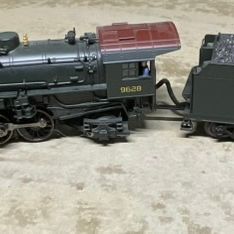 Sale Photo Thumbnail #82: O-Gauge Pennsylvania Railroad L1s 2-8-2 Mikado Steam Locomotive and Tender No. 9628