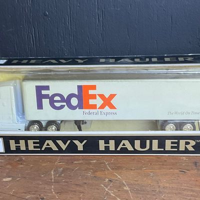 Sale Photo Thumbnail #169: K-Line Federal Express O Scale Tractor Trailer