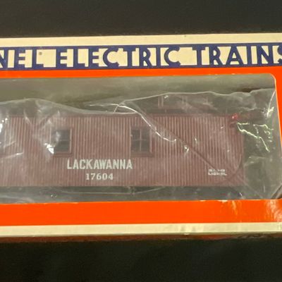Sale Photo Thumbnail #18: Lionel 6-17604 Delaware Lackawanna and Western Standard O Caboose in Original Box