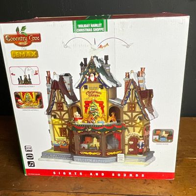Sale Photo Thumbnail #148: Lemax Coventry Cove Holiday Hamlet Christmas Shoppe Animated Sights and Sounds Village Building