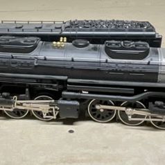 Sale Photo Thumbnail #93: MTH Electric Trains O-Gauge Union Pacific Big Boy 4-8-8-4 Steam Locomotive and Tender 4012