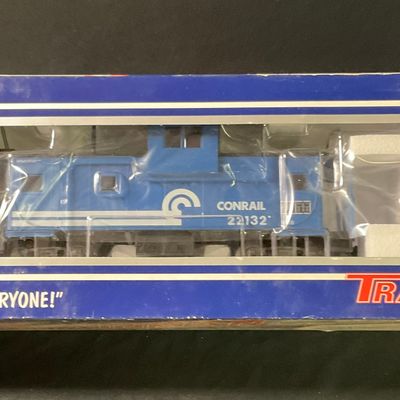 Sale Photo Thumbnail #50: Atlas O Trainman O Scale Conrail Extended Vision Caboose Road Number 22132