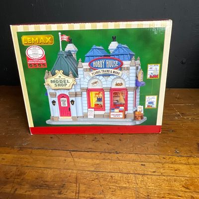 Sale Photo Thumbnail #158: Lemax #25419 Hobby House and Model Shop Lighted Building Sears Exclusive Edition