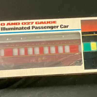 Sale Photo Thumbnail #52: Lionel 6-9556 O Gauge Chicago and Alton Wilson Passenger Car in Original Box