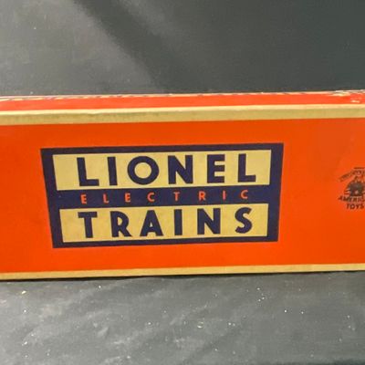 Sale Photo Thumbnail #104: Lionel No. 601 Seaboard Diesel Switcher Locomotive and Original Box