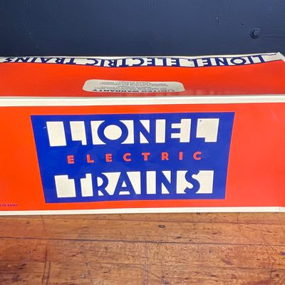 Sale Photo Thumbnail #144: Lionel Trains Inc. No. 395 Floodlight Tower 6-12886 in Original Box