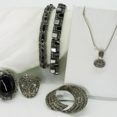 Marcasite, Onyx & Mother of Pearl 925 Set