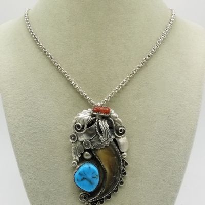 Sterling Native American Bear Claw Pendant