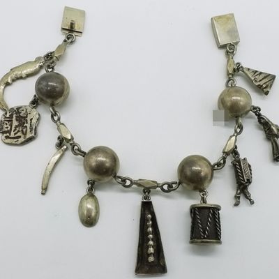 800 Silver Charm Bracelet,